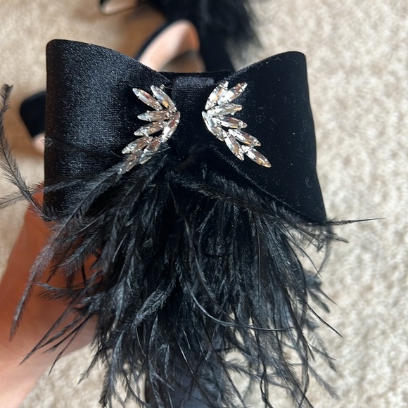 Antonio Melani Janie velvet platform dress sandal feathers size 6 black shoe - Picture 6 of 9